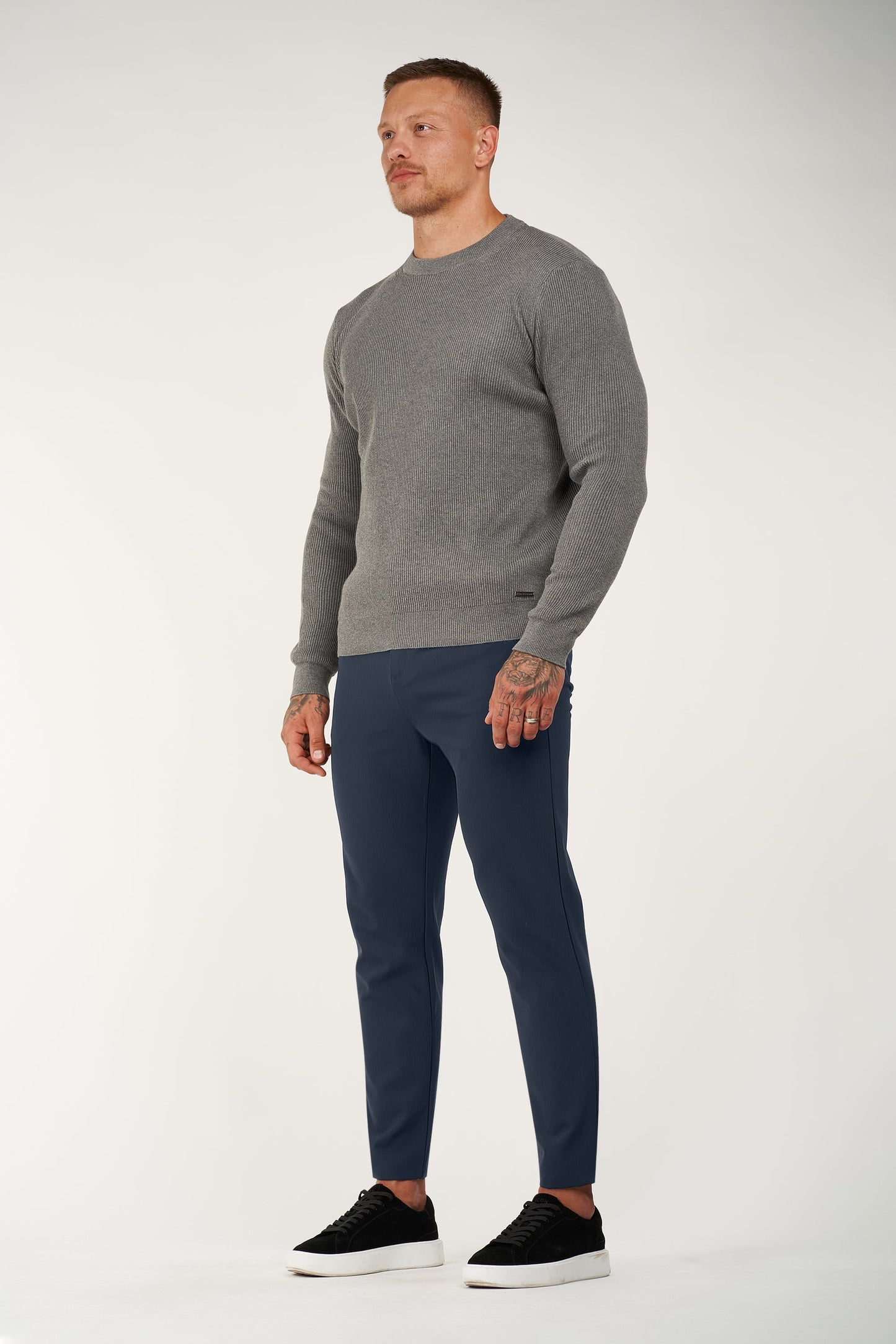 THE TECH PANTS