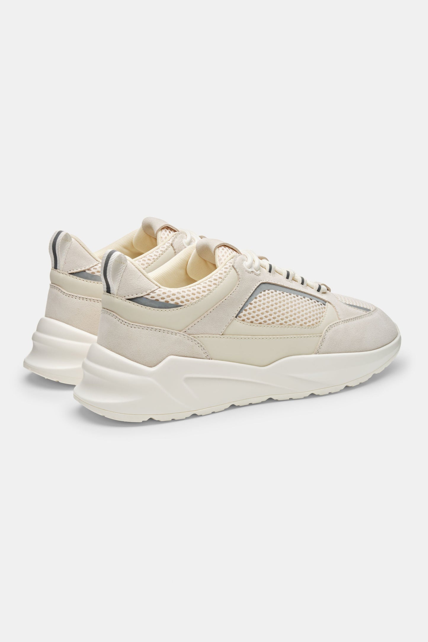 THE AREZZO RUNNER