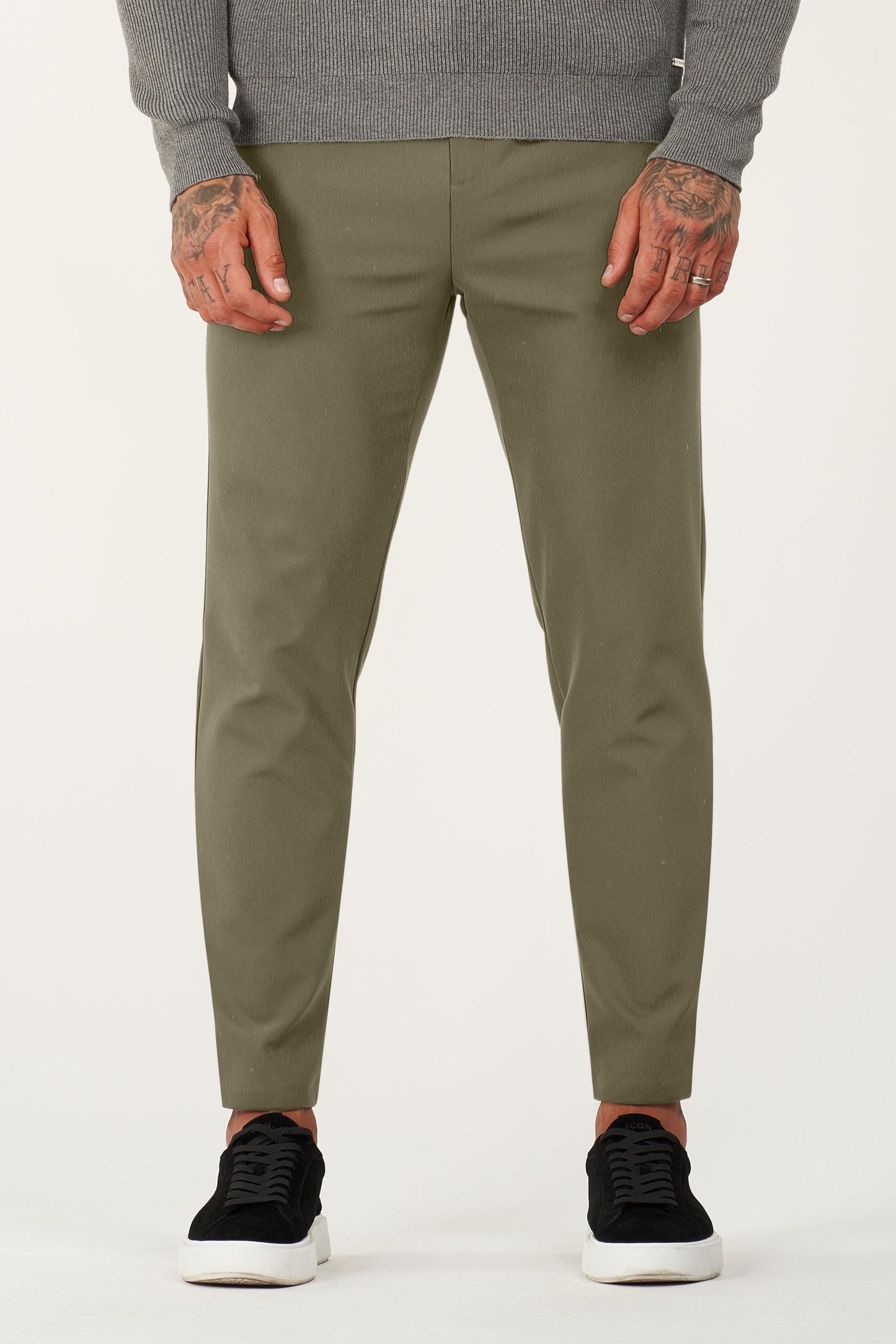 THE TECH PANTS