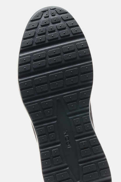 THE AREZZO RUNNER