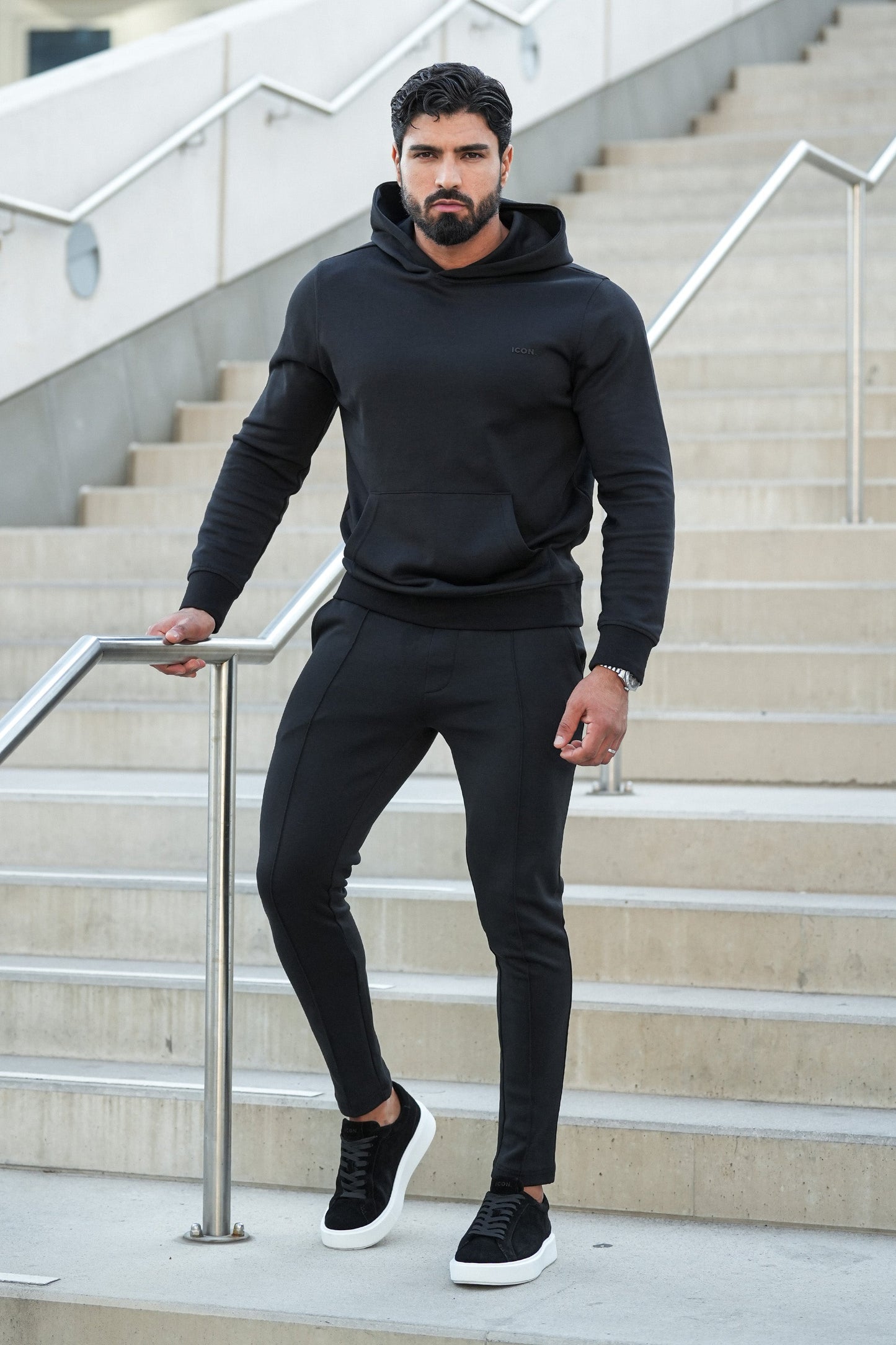 THE ATHLETIC JOGGER