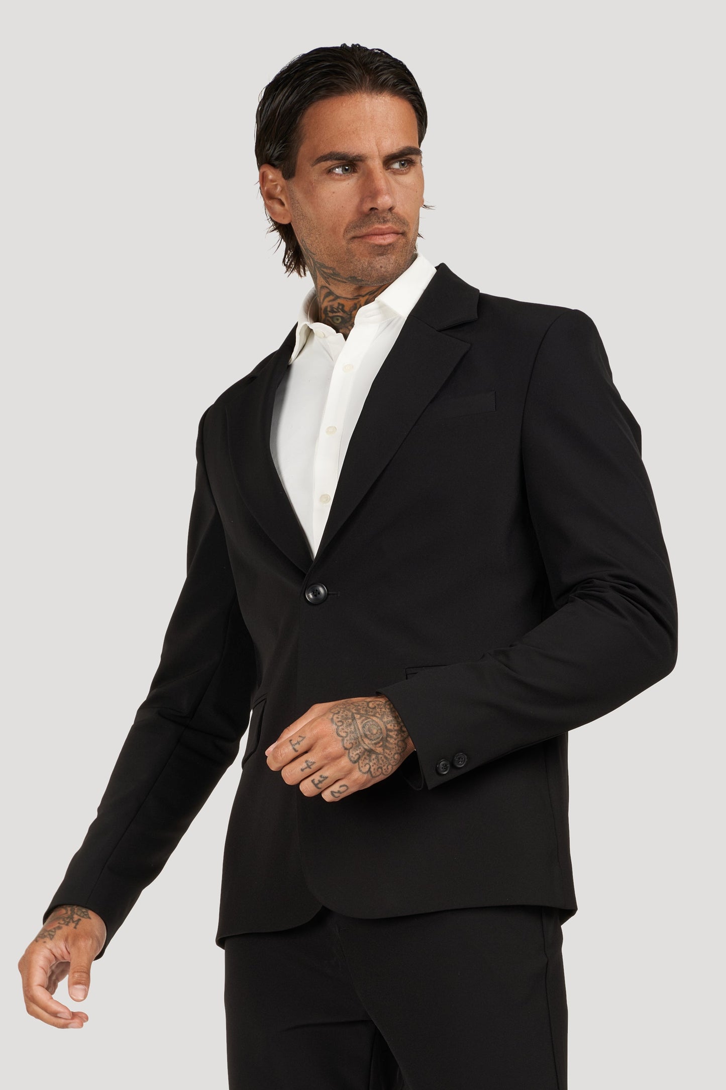 THE TECH BLAZER